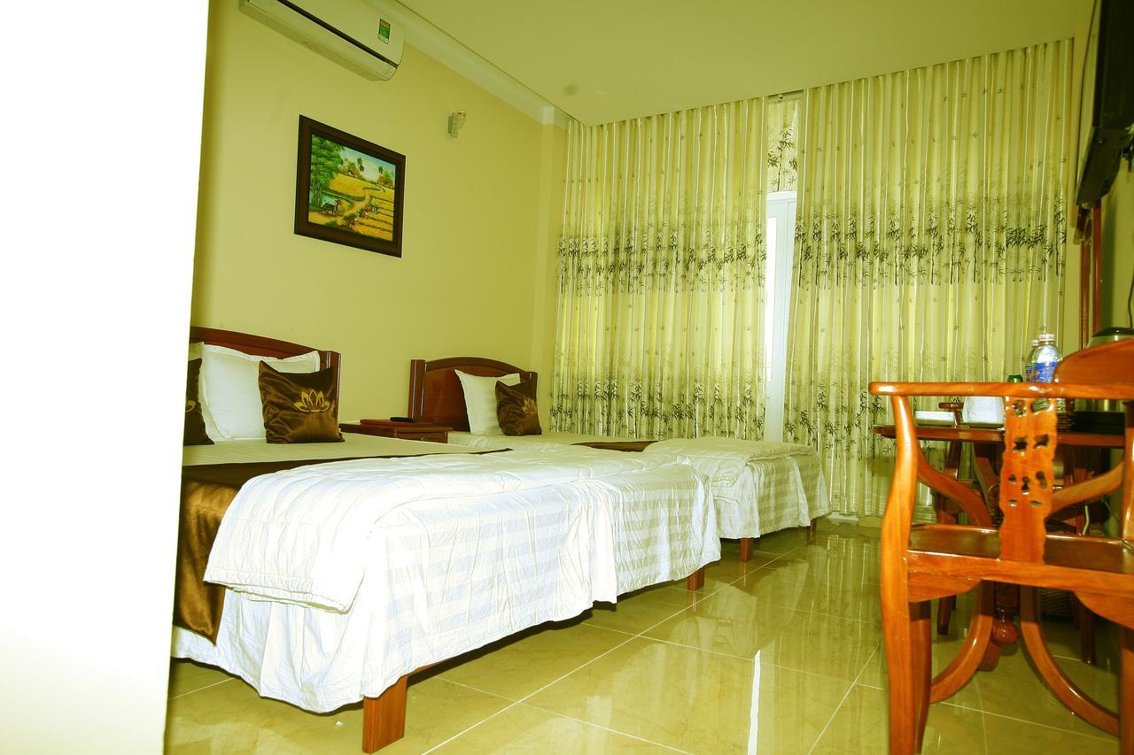 Huong Sen Hotel Cao Lanh Exterior photo