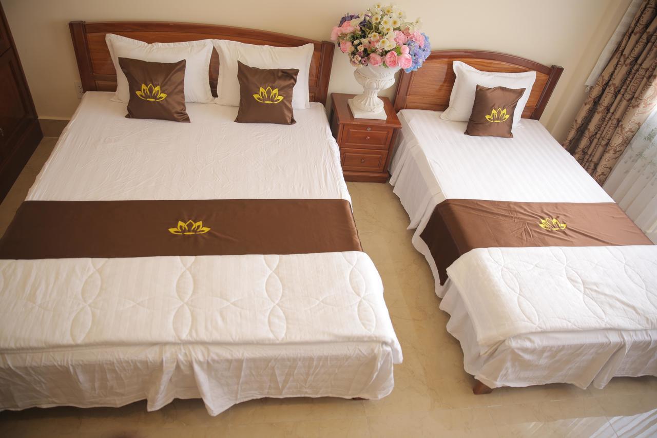 Huong Sen Hotel Cao Lanh Exterior photo
