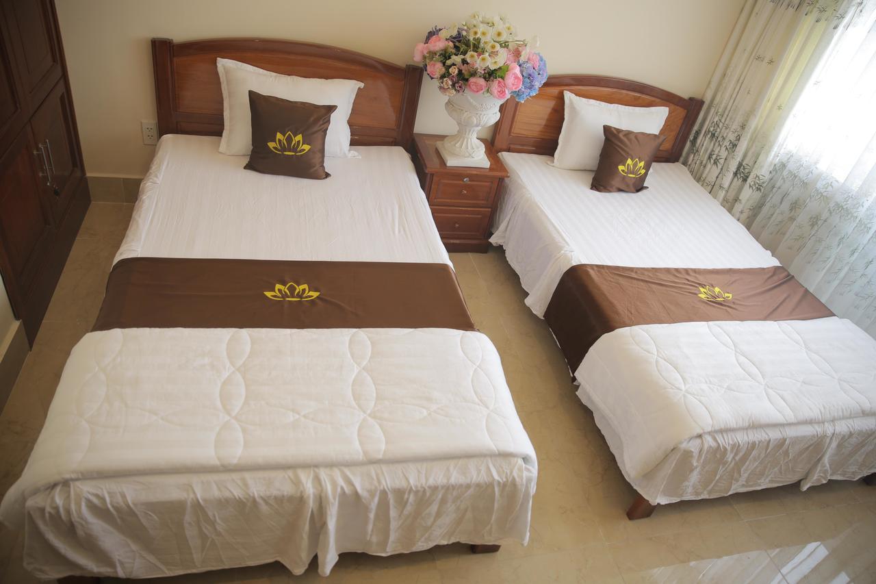 Huong Sen Hotel Cao Lanh Exterior photo