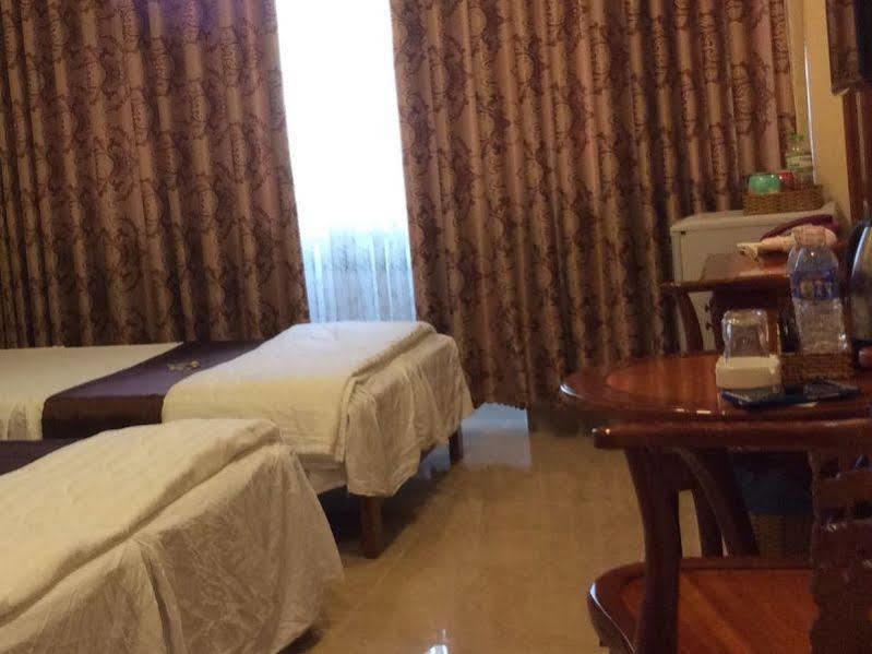 Huong Sen Hotel Cao Lanh Exterior photo