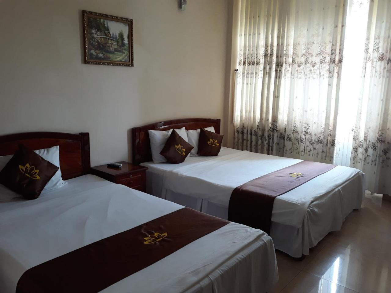 Huong Sen Hotel Cao Lanh Exterior photo